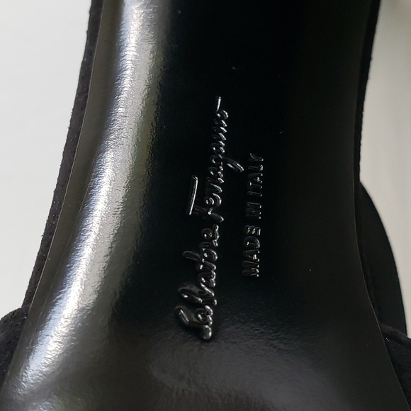 NWOT Salvatore Ferragamo Fergie Suede/Leather T-strap Shoes Size 9 1/2 … - Picture 10 of 11